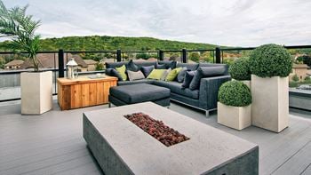 Mezzanine and roof terrace for penthouses